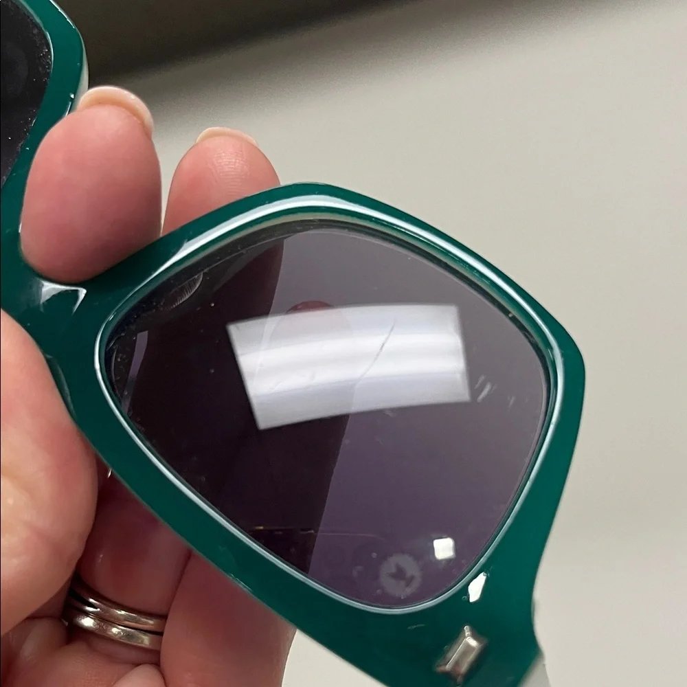 Knockaround stylish green
